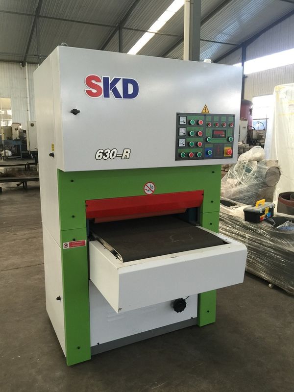 Automated Operation Metal Deburring Machine For Various Deburring Discs And Tools